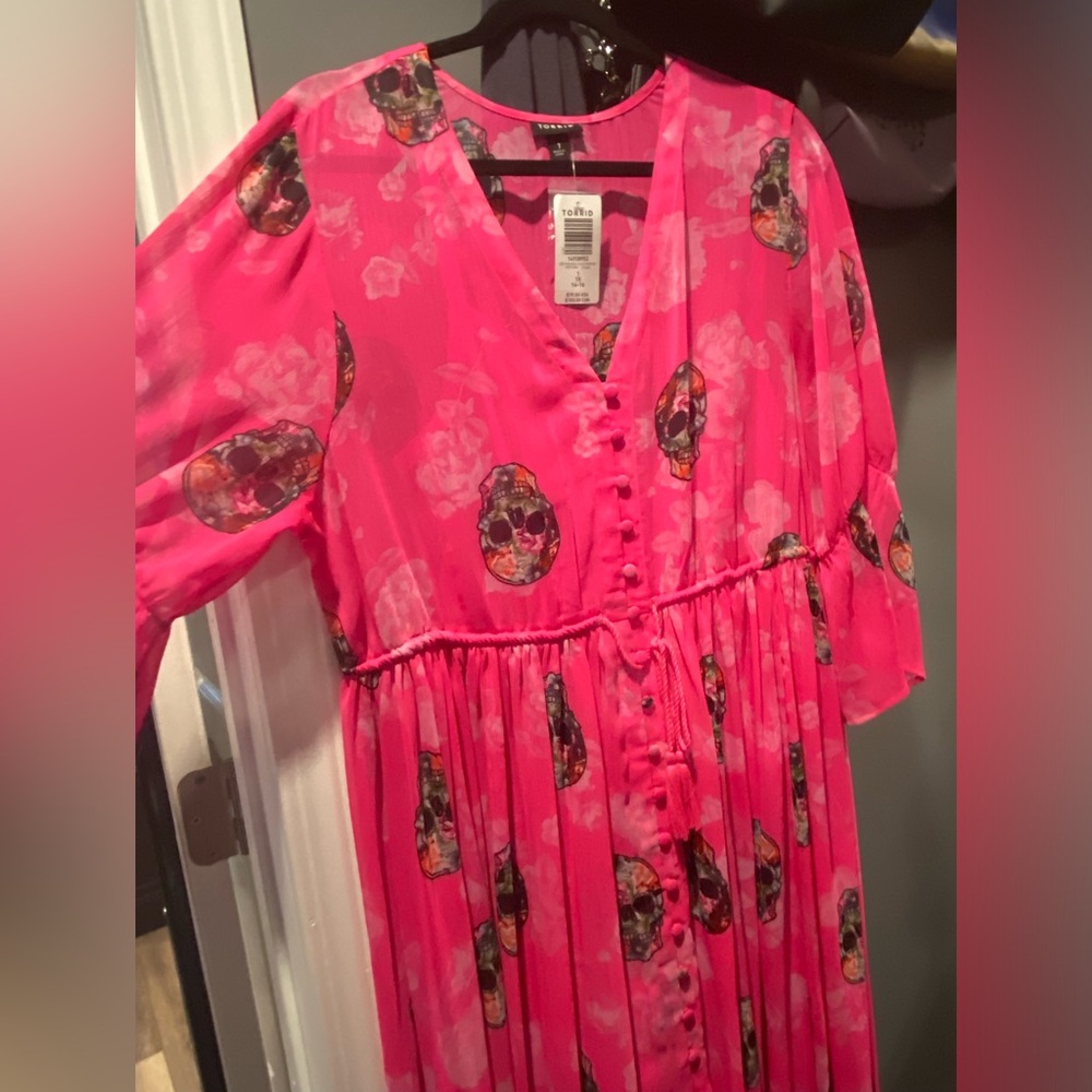 Pink Torrid Skull Maxi Chiffon Dress NWT - Picture 3 of 11